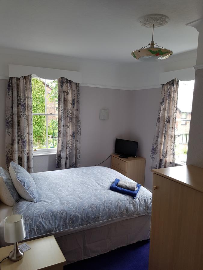 Alexandra Lodge Guest House チェスター エクステリア 写真